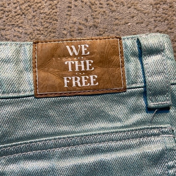 WE THE FREE Lap Of Luxury Barrel Cargo Jeans. NEW - Picture 5 of 6